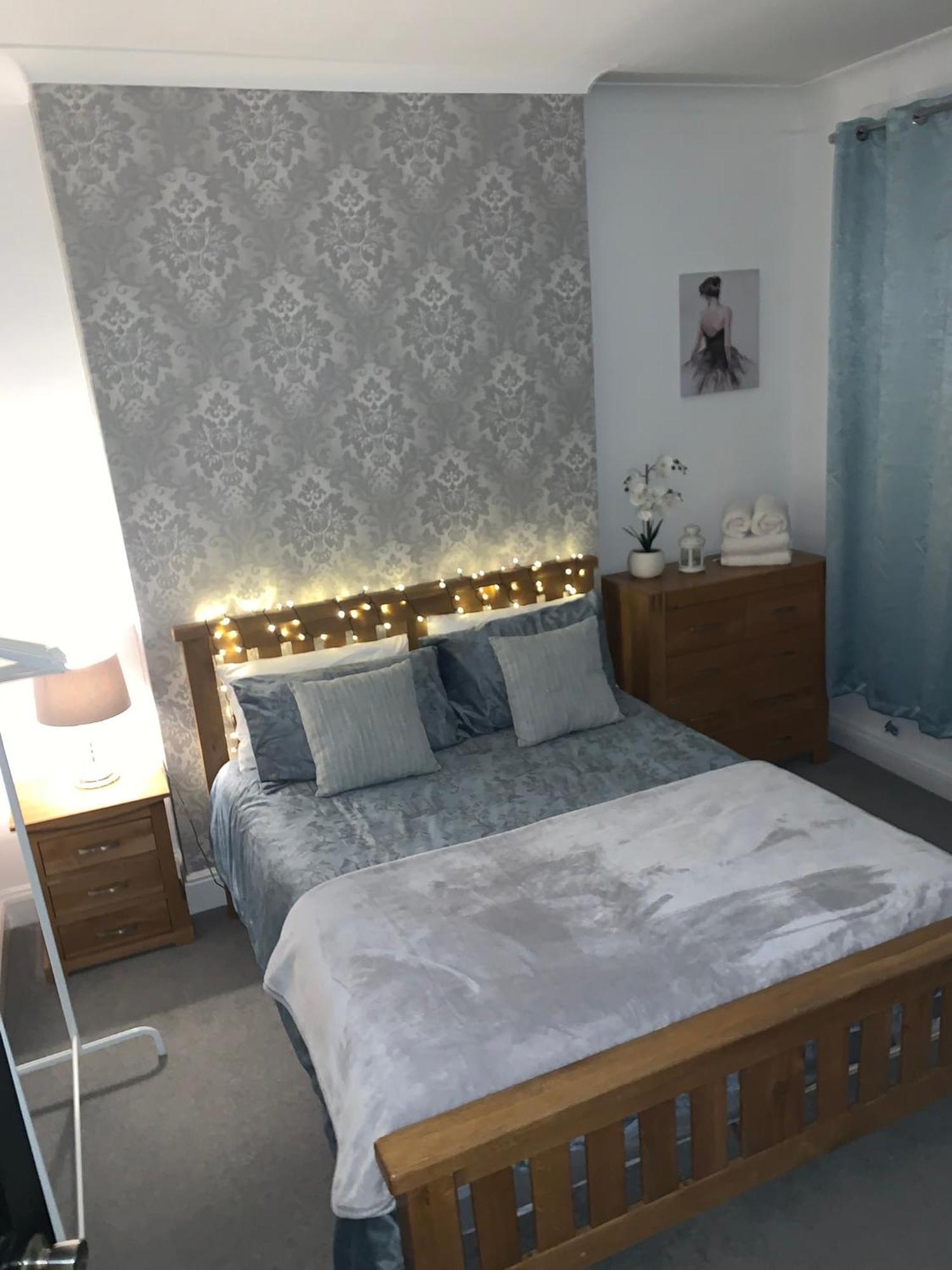 Stylish 91Sqm Victoria 2 Bedroom Apartment Bristol Exteriör bild